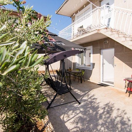 Apartments Ivica - Garden Terrace Slatine Kültér fotó